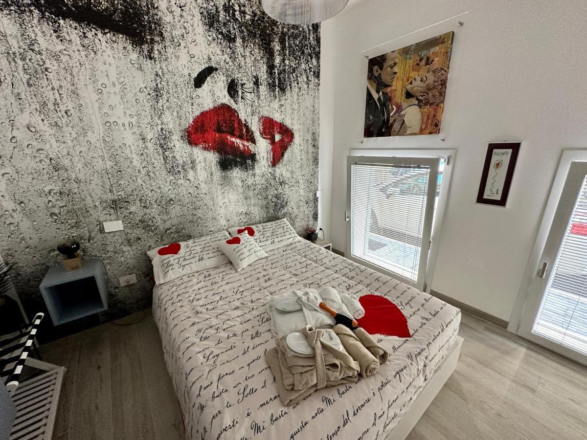 Bed Art Relaxing Suite - Appartamento Con Sauna Love Suite Gallery San Benedetto del Tronto Eksteriør bilde